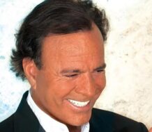 Preocupación por el estado de salud de Julio Iglesias: “Se hablaba de un osteoblastoma” 