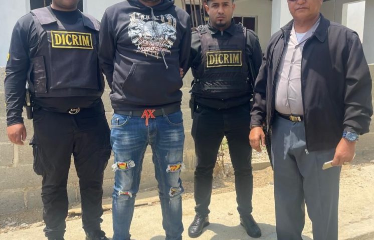 Policía apresa mediante entrega hombre que ultimó a su expareja en Navarrete