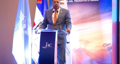Eddy Alcántara resalta rol de Pro Consumidor en defensa de pasajeros aéreos