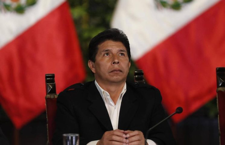 Expresidente Pedro Castillo reaparece en juicio por rebelión tras problemas de salud