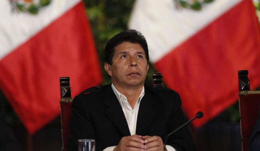 Expresidente Pedro Castillo reaparece en juicio por rebelión tras problemas de salud