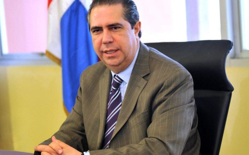Francisco Javier nombra a Víctor Fadul coordinador de campaña