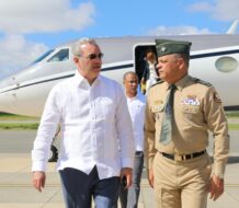 Abinader regresa al país tras participar en la Cumbre Ejecutiva de la AAFA