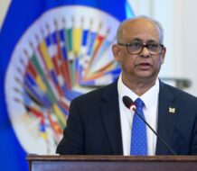 Eligen a Albert Ramdin como nuevo secretario general de la OEA