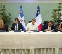 RD y Francia fortalecen la cooperación en educación, clima y salud 