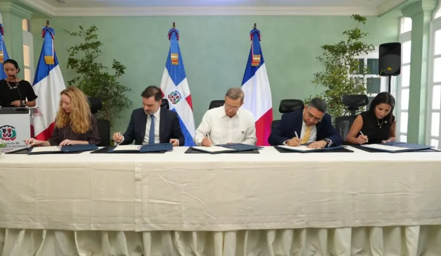RD y Francia fortalecen la cooperación en educación, clima y salud 