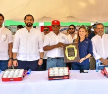 Carolina Mejía y Junior Noboa lideran la apertura de la edición 59 del béisbol AA