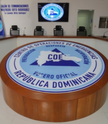El COE coloca cinco provincias en alerta por onda tropical
