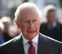 Carlos III suspende agenda por hospitalización tras tratamiento contra el cáncer