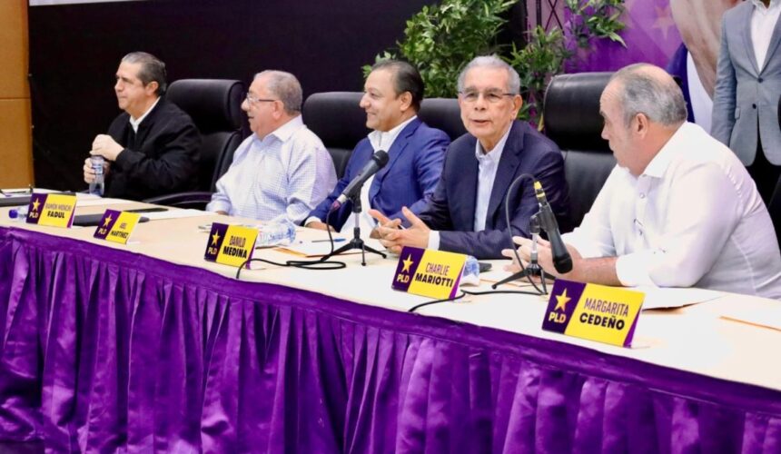 Exigen al PLD corregir inscripción de aspirantes presidenciales o acudirán al TSE