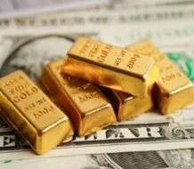 El oro registra este lunes alza histórica a más de tres mil dólares la onza