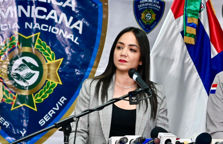 Interior y Policía prohíbe fiestas masivas y expendio de alcohol en playas durante Semana Santa 2025