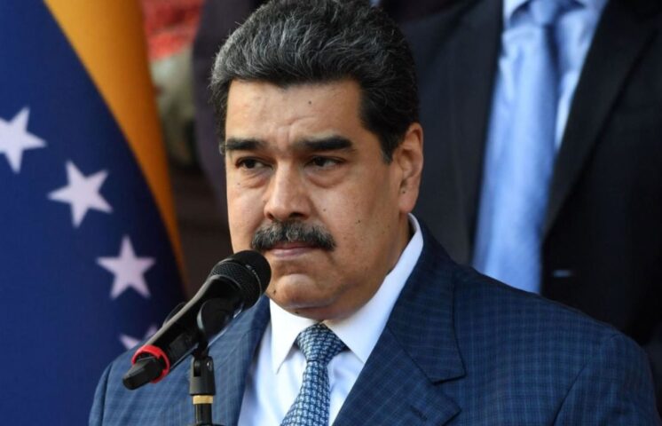 Maduro dijo que tomará medidas para detener “acción ilegal” de Guyana en zona disputada