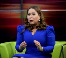 Ministra de la Mujer califica al teniente de la Policía como 'monstruo' tras feminicidio en la Vega