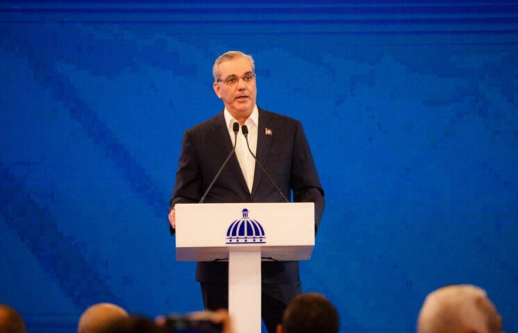 Abinader rechaza rumores Sobre restricciones en El Hoyo de Friusa