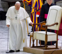 Papa Francisco regresa a actos públicos este domingo en el Vaticano