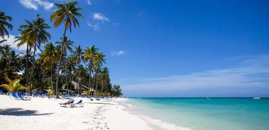 RD apuesta por turismo y tierras raras para el desarrollo de regiones deprimidas