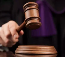 Envían a prisión a cinco policías por muerte de un joven en La Romana