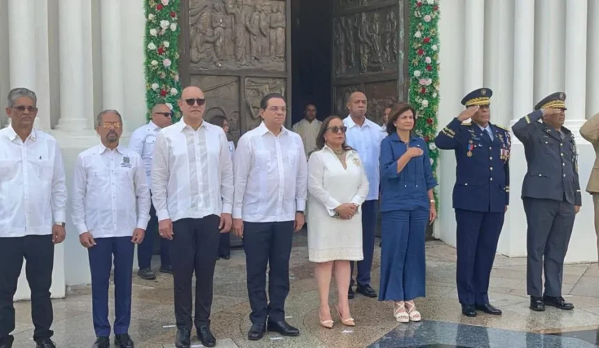 Raquel Peña asiste al tedeum conmemorativo de la Batalla del 30 de Marzo en Santiago