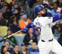 Teóscar Hernández sobresale en victoria de Los Dodgers en ‘Opening Day’ de MLB en Japón