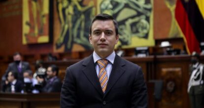 Presidente de Ecuador critica a Maduro por negarse a recibir vuelos con deportados venezolanos