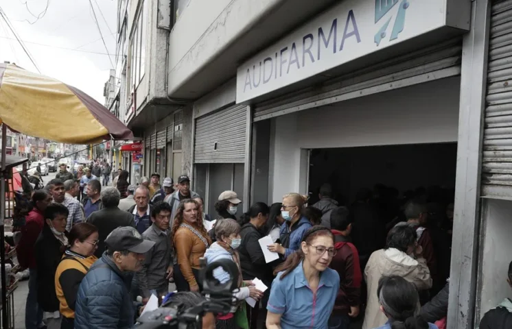 Escasez de medicamentos y la crisis de salud en Colombia