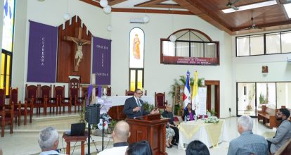Desarrollo de la Comunidad entrega paneles solares en iglesia de San Francisco de Macorís