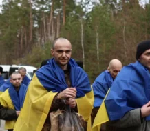 Rusia y Ucrania intercambian 175 prisioneros de guerra