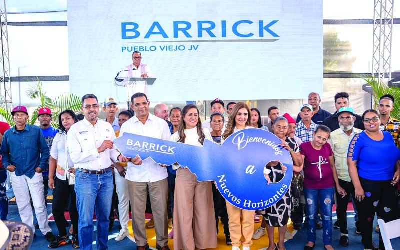 Barrick Pueblo Viejo Entrega 20 nuevas viviendas a residentes de Los Naranjos