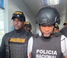 Apresan a policía que mató a su pareja y suegra en La Vega