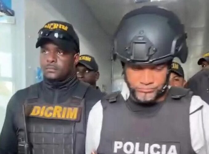 Apresan a policía que mató a su pareja y suegra en La Vega