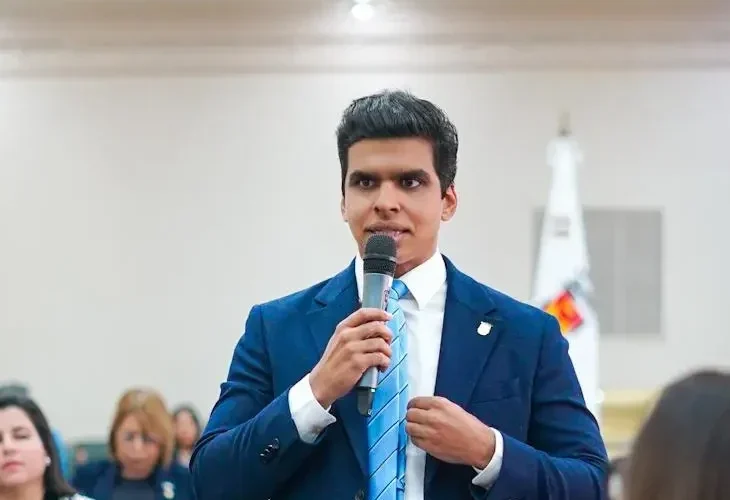 Regidor propone alertas de desaparecidos en pantallas digitales del DN