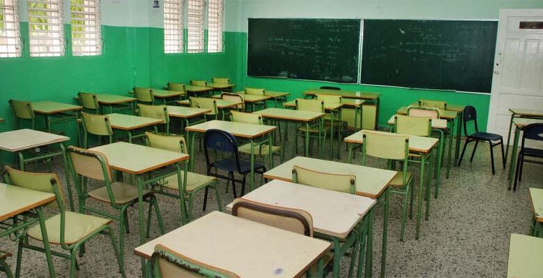 Ocupan presumiblemente marihuana a estudiante de ocho años en una escuela de Santiago 