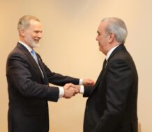 Presidente Abinader se reúne con el Rey de España
