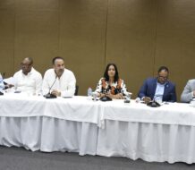 Director de INEFI rinde informe sobre deporte escolar en Diputados