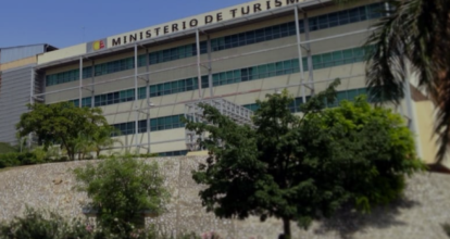 Ministerio de Turismo anuncia finalización del Malecón de Pedernales en 18 meses