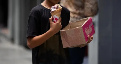 Un niño de cuatro años llama a la policía en Wisconsin porque su madre le robó un helado