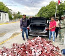 Detienen cabo de la Policía con 80 mil cigarrillos de contrabando en Elías Piña
