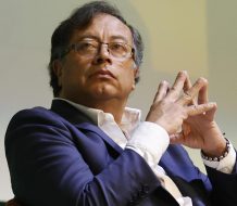 Petro llama «hp» a presidente del Senado por supuestamente obstaculizar consulta popular 