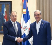 Abinader recibe al canciller ruso Serguéi Lavrov en visita clave para fortalecer lazos diplomáticos
