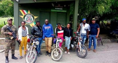 Arrestan 11 haitianos acusados de transportar indocumentados en San Juan y Mao