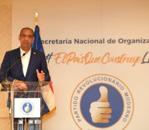 Deligne exhorta a cerrar filas en torno al presidente Abinader