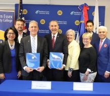 Mescyt y Northern Essex firman acuerdo para beneficiar jóvenes de RD y EE. UU.