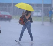 Continúan los aguaceros este miércoles debido a los efectos de una vaguada  