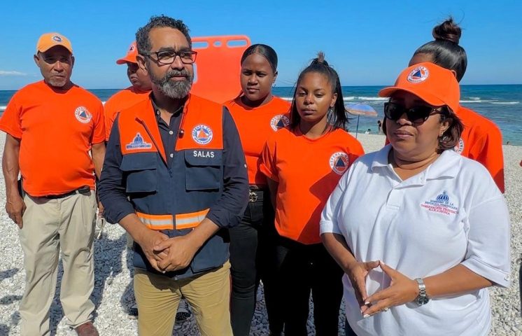Director Defensa Civil supervisa por aire, mar y tierra balnearios de Pedernales, Barahona y Peravia