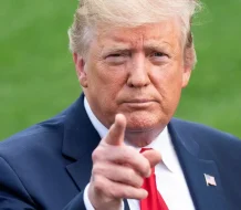 Trump bromea sobre el próximo cónclave: