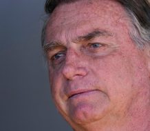 Salud del expresidente Bolsonaro es estable, dicen sus médicos    