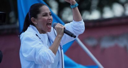 Luisa González: “Ecuador está viviendo una dictadura y el fraude más grotesco de su historia” 