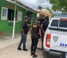 PN apresa en Azua a presunto agresor que hirió de bala a su expareja y a un ciudadano