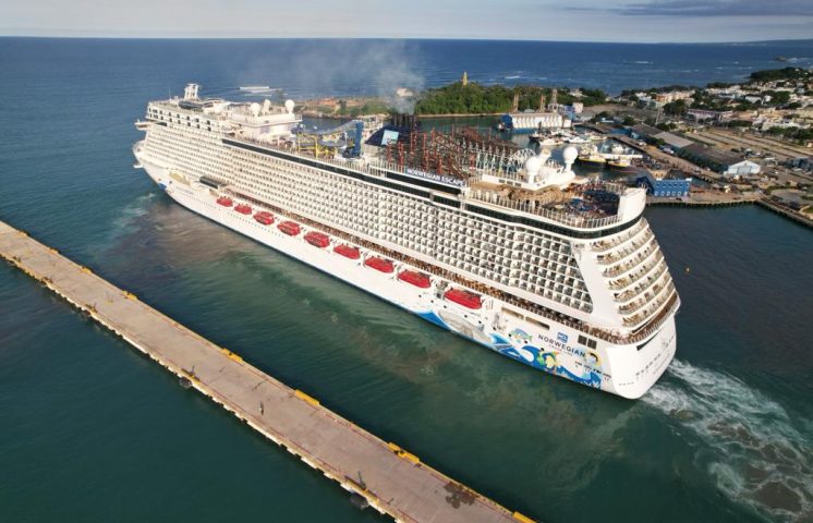Crucero Norwegian Aqua llega por primera vez a RD